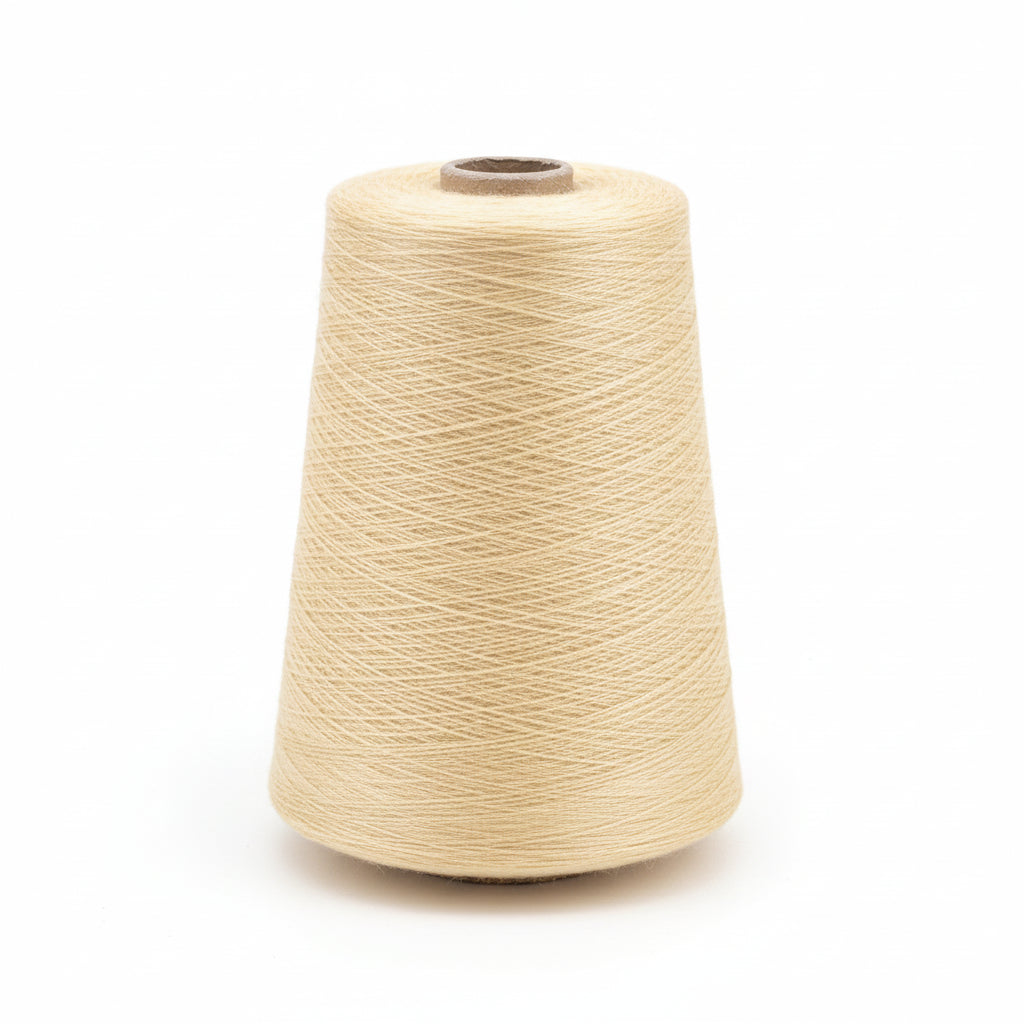 Cône de fil 85 % soie de mûrier, 15 % cachemire, 250 g