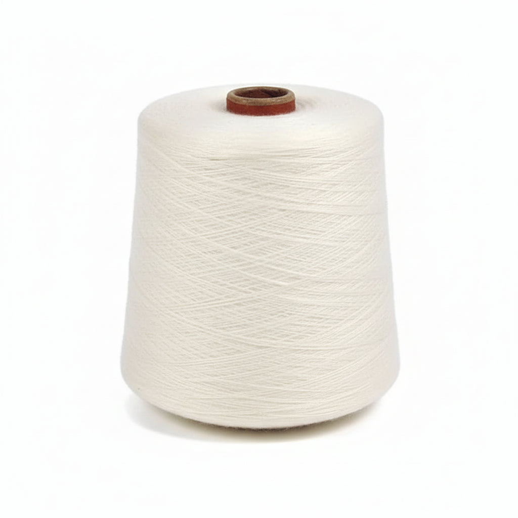 Cône de fil 85 % soie de mûrier, 15 % cachemire, 250 g