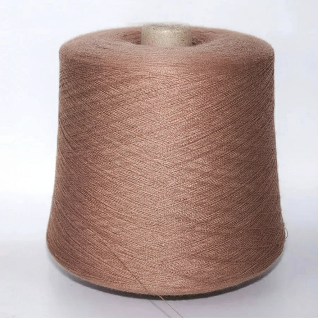 Cône de fil 85 % soie de mûrier, 15 % cachemire, 250 g